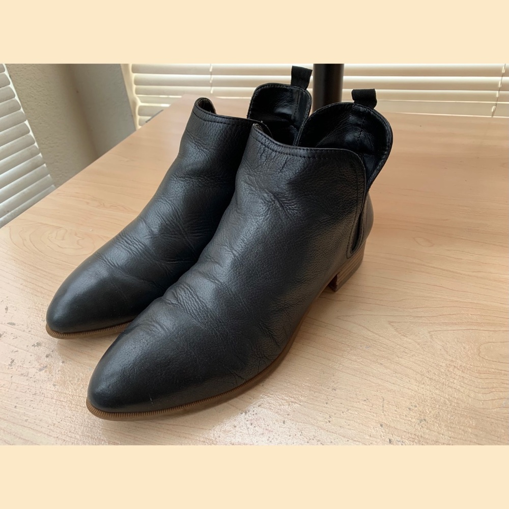 Nine West Flat Ankle Booties 10.5M